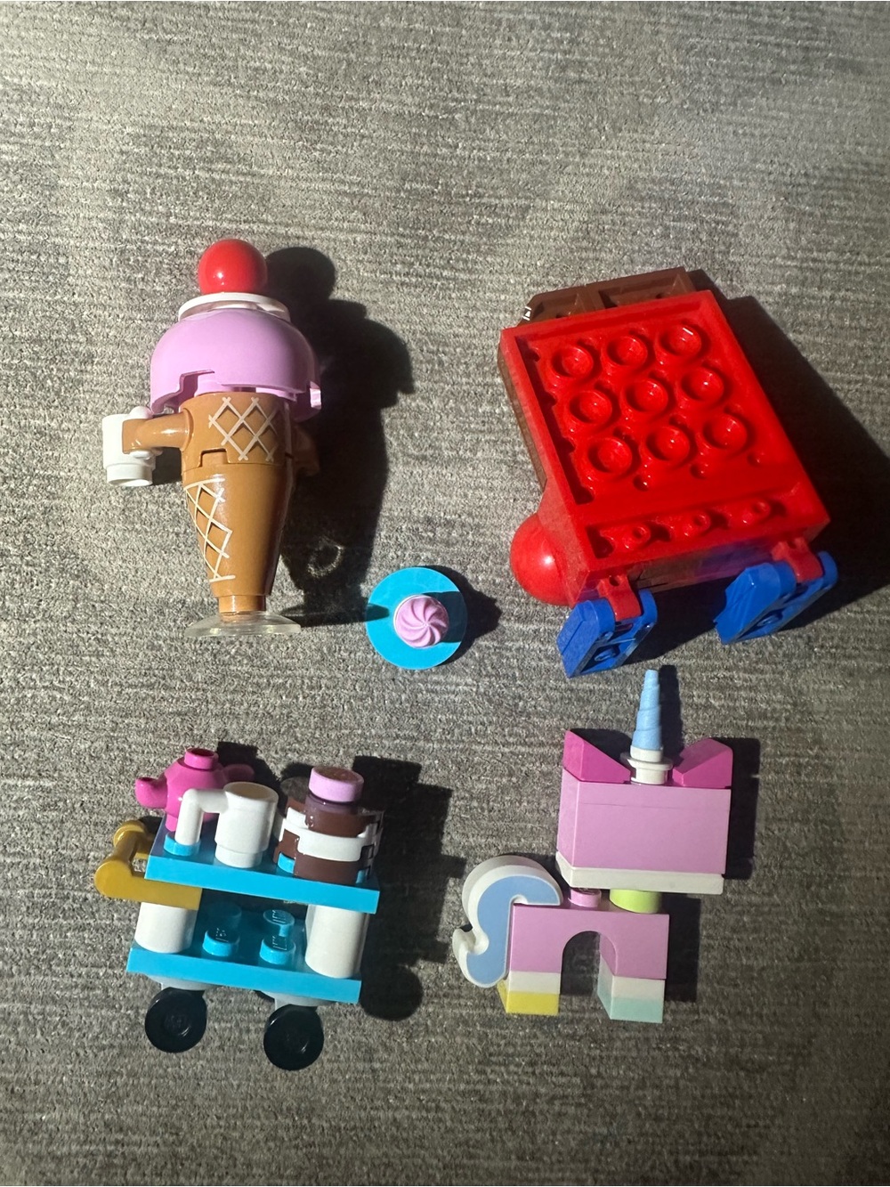 LEGO “The LEGO Movie 2 Unikitty's Sweetest Friends EVER!” - Picture 4 of 4